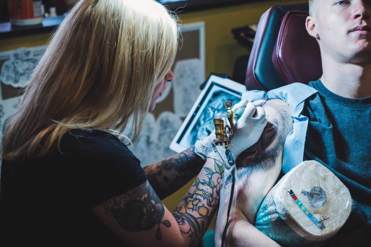 A Era da Tatuagem 2.0: Inteligência Artificial no Estúdio