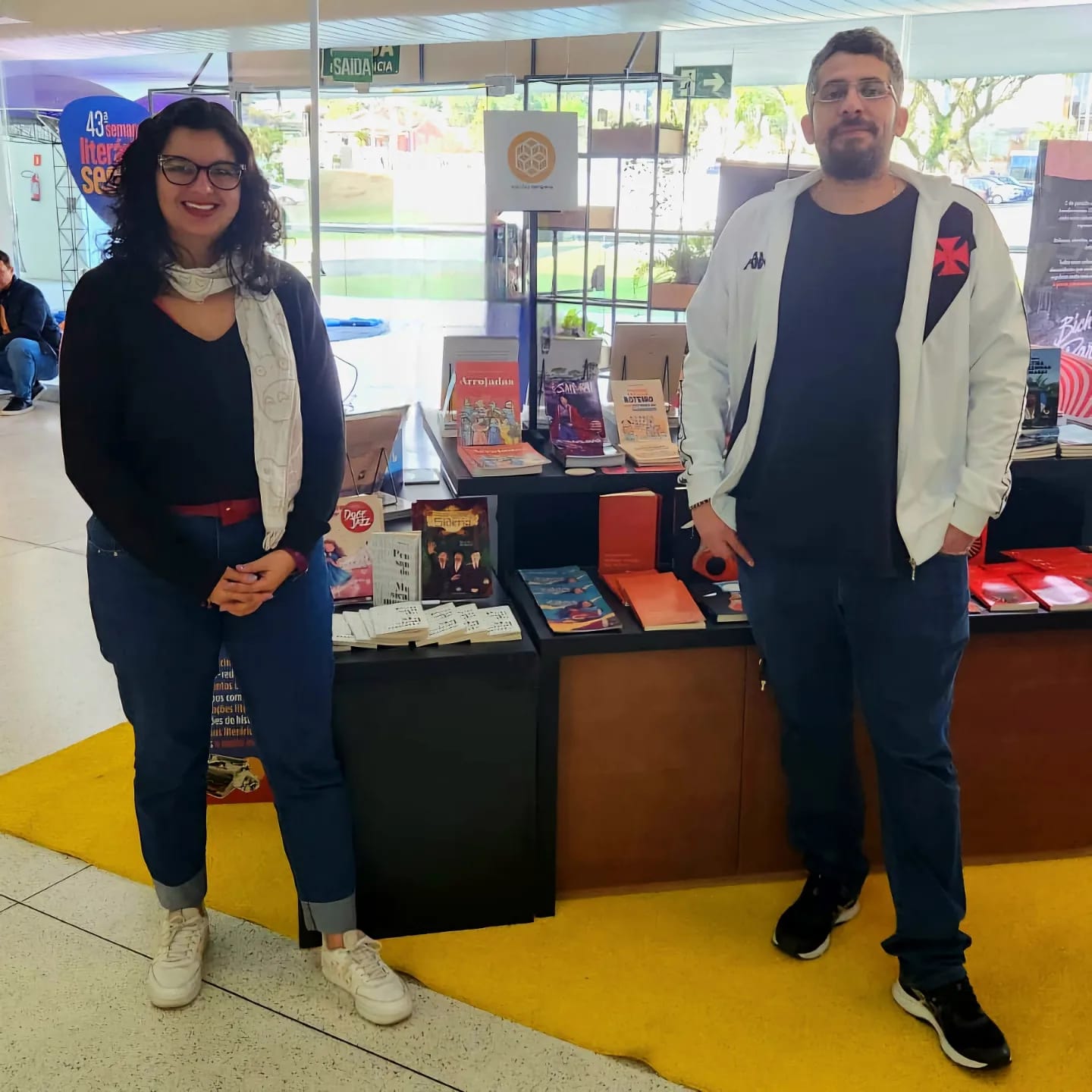 Mylle Pampuch e Cássio Menin na 43ª Feira do livro e semana literária SESC